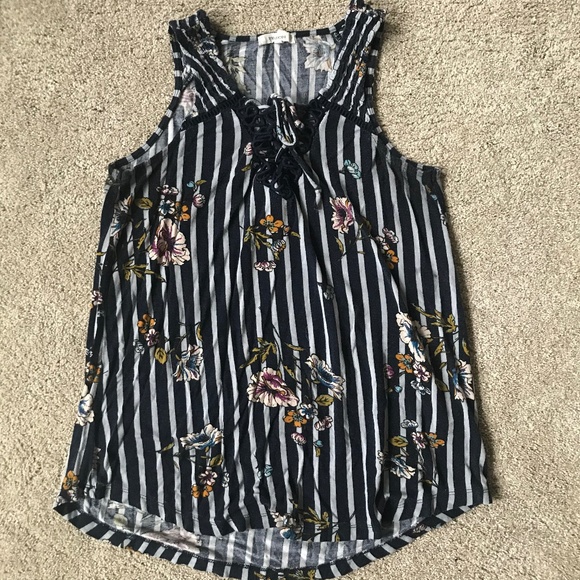 Maurices Tops - 🍂5/10$!! Cute Striped/Floral Tank